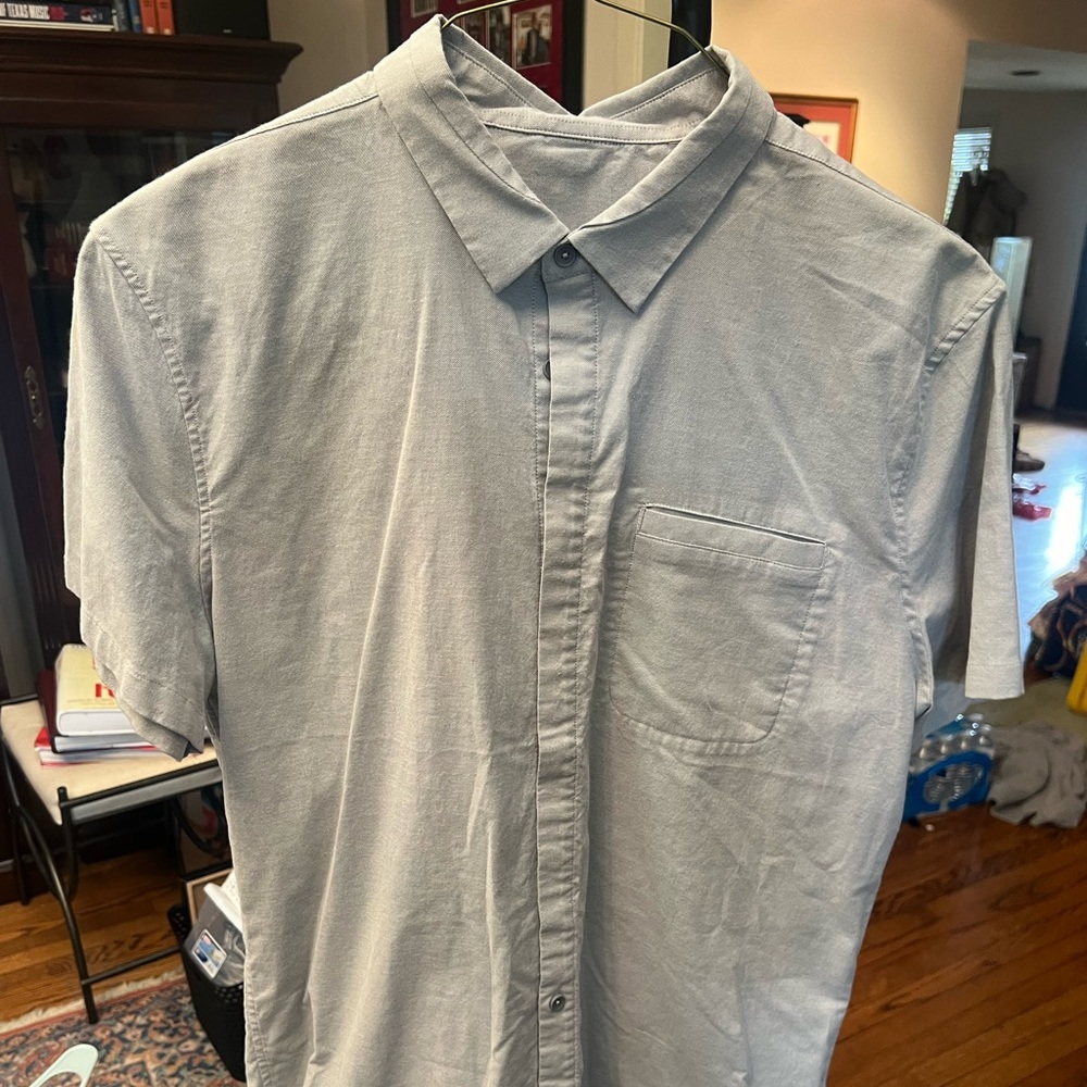 Lulu lemon polo
